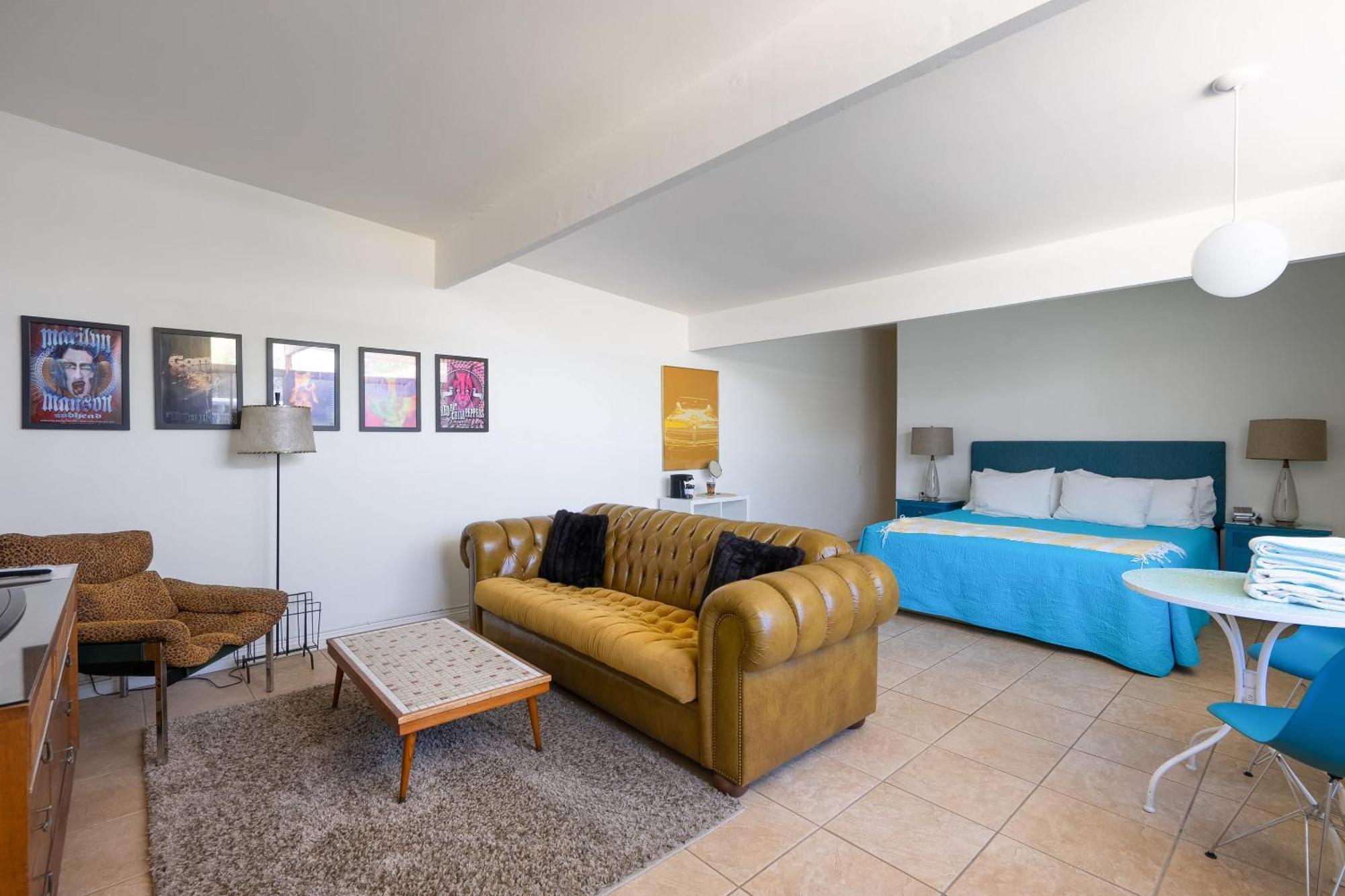 Monkey Tree Hotel By Avantstay Stylish Hotel In Palm Springs W Pool Exterior photo
